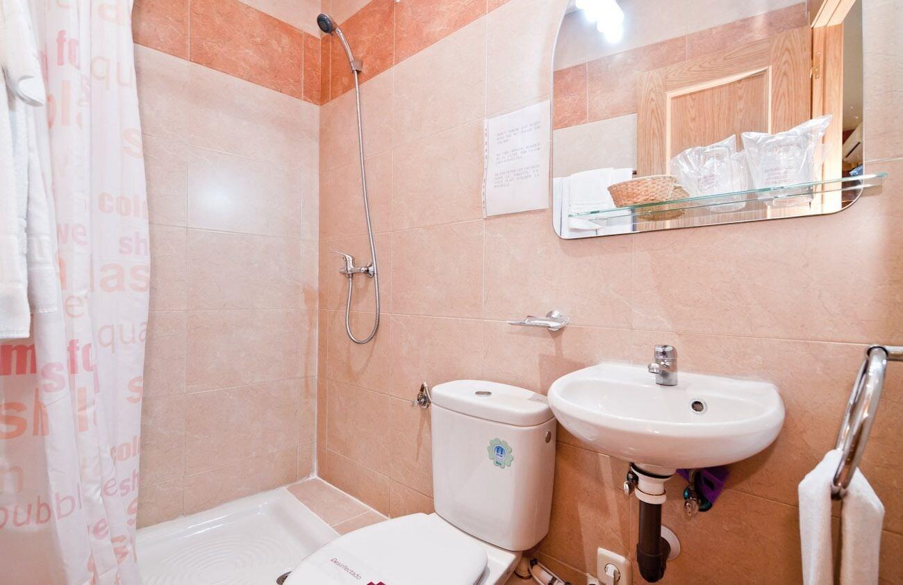 Hostal Las Cortes Мадрид Екстериор снимка